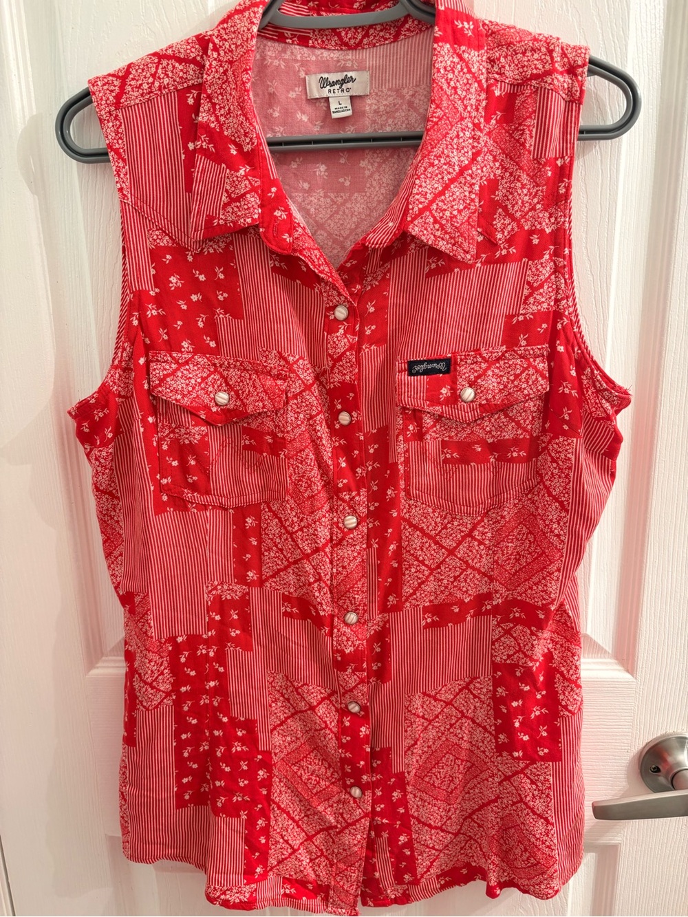 Wrangler Red Sleeveless Button-Front Patchwork Blouse